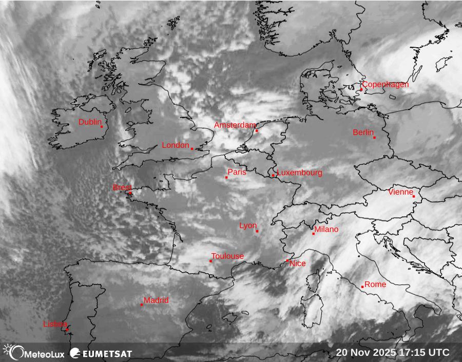 Wiedergabe von Satellitenbildern im Infrarotbereich