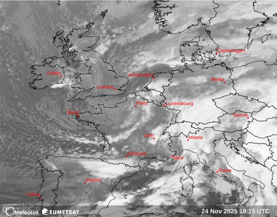 Wiedergabe von Satellitenbildern im Infrarotbereich