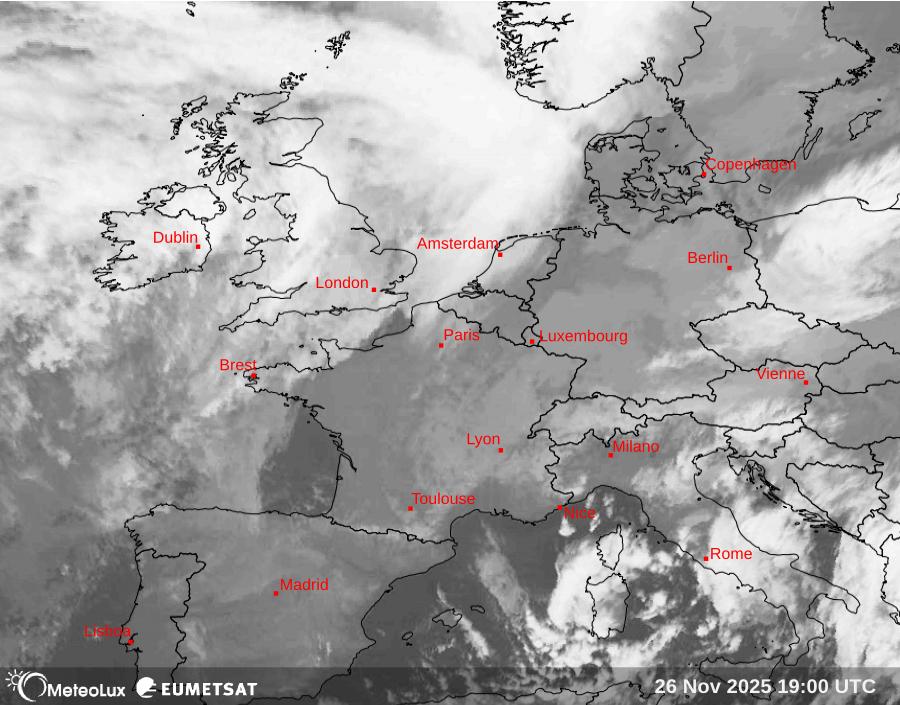 Wiedergabe von Satellitenbildern im Infrarotbereich