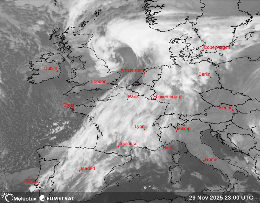 Wiedergabe von Satellitenbildern im Infrarotbereich