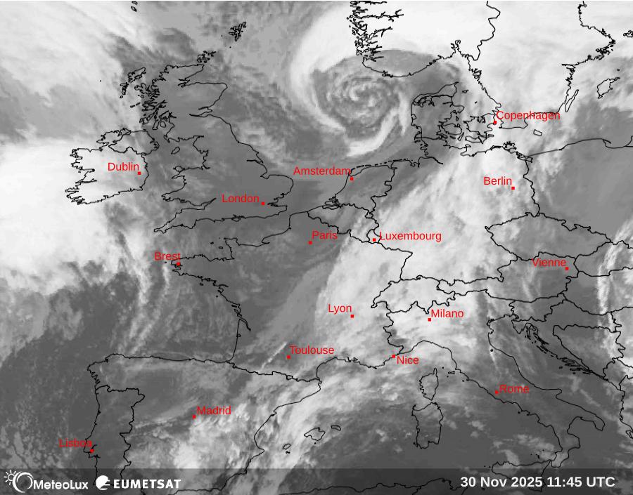 Wiedergabe von Satellitenbildern im Infrarotbereich