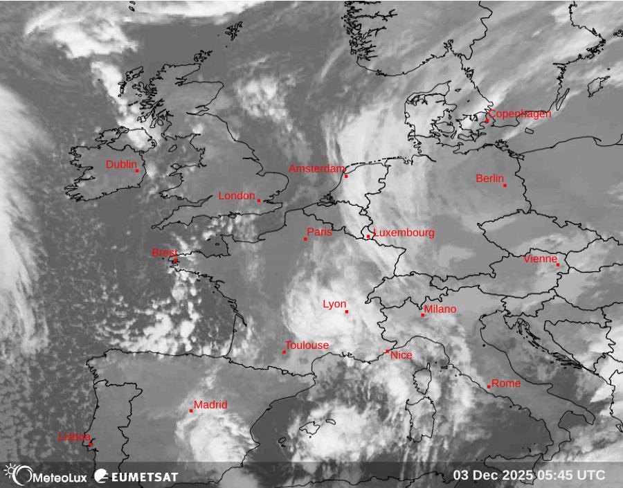 Wiedergabe von Satellitenbildern im Infrarotbereich