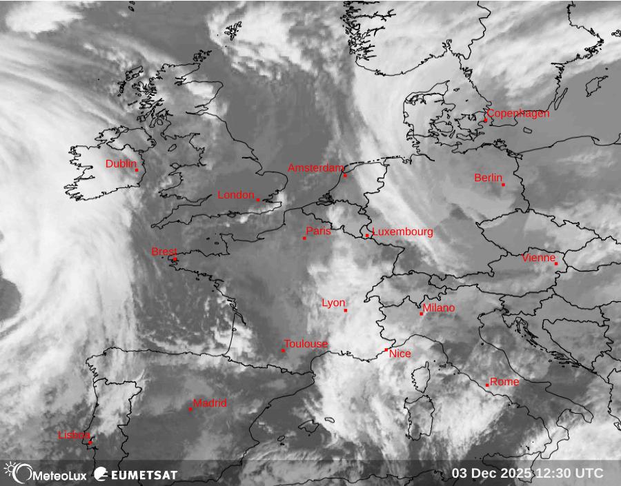 Wiedergabe von Satellitenbildern im Infrarotbereich