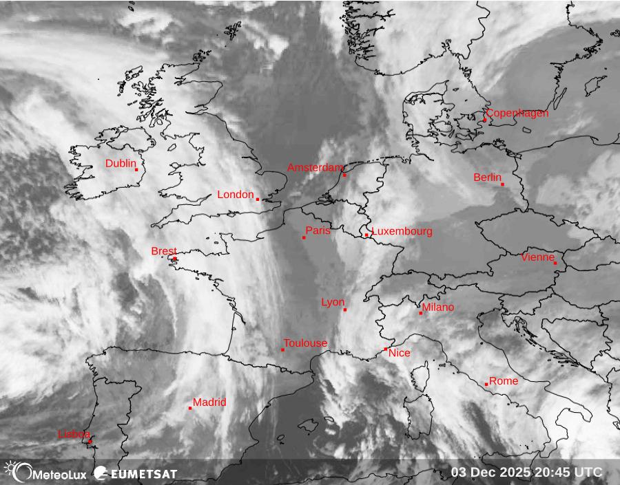 Wiedergabe von Satellitenbildern im Infrarotbereich