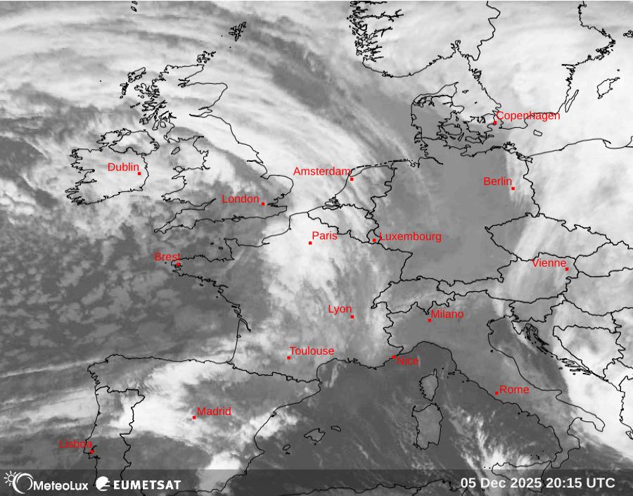 Wiedergabe von Satellitenbildern im Infrarotbereich