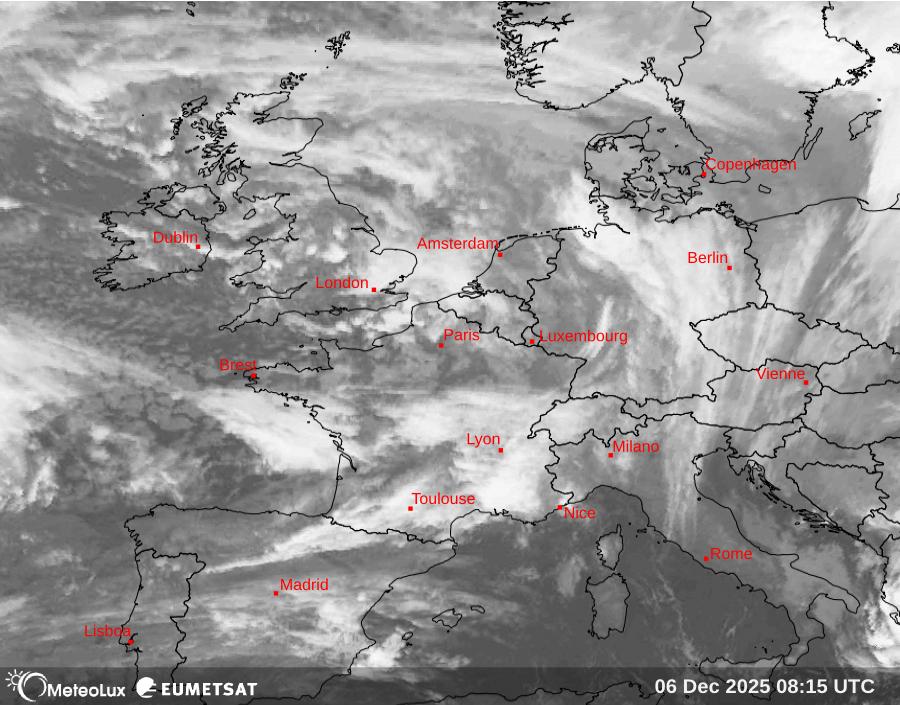 Wiedergabe von Satellitenbildern im Infrarotbereich
