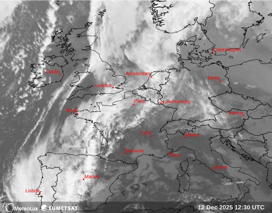 Wiedergabe von Satellitenbildern im Infrarotbereich
