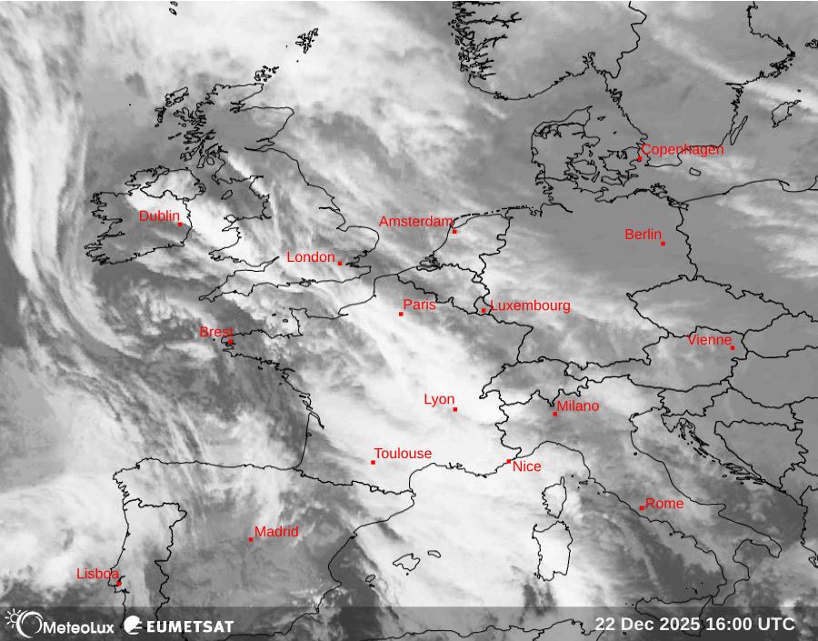 Wiedergabe von Satellitenbildern im Infrarotbereich
