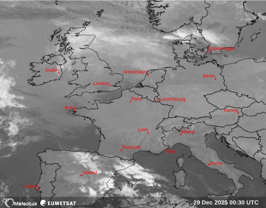 Wiedergabe von Satellitenbildern im Infrarotbereich