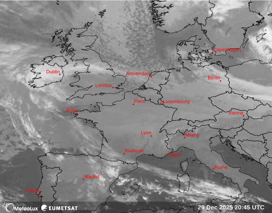 Wiedergabe von Satellitenbildern im Infrarotbereich