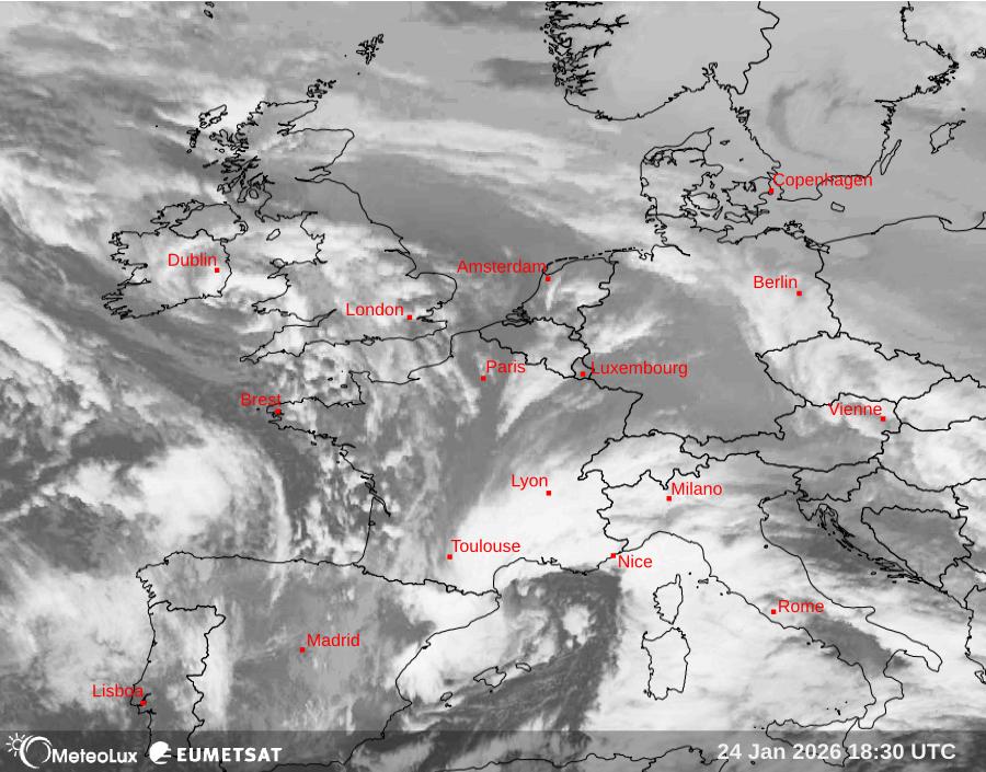 Wiedergabe von Satellitenbildern im Infrarotbereich