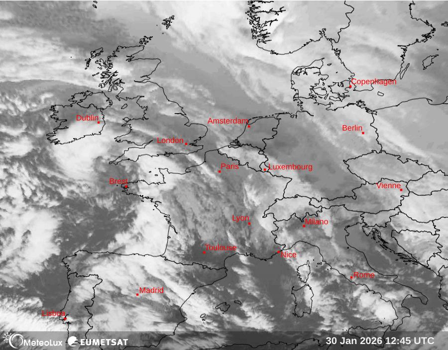 Wiedergabe von Satellitenbildern im Infrarotbereich