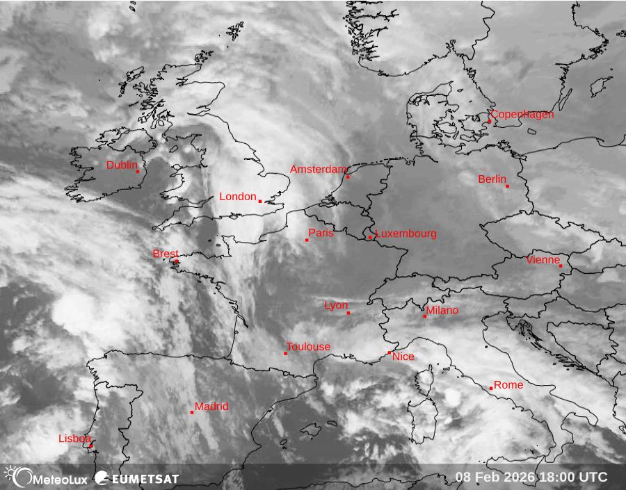 Wiedergabe von Satellitenbildern im Infrarotbereich