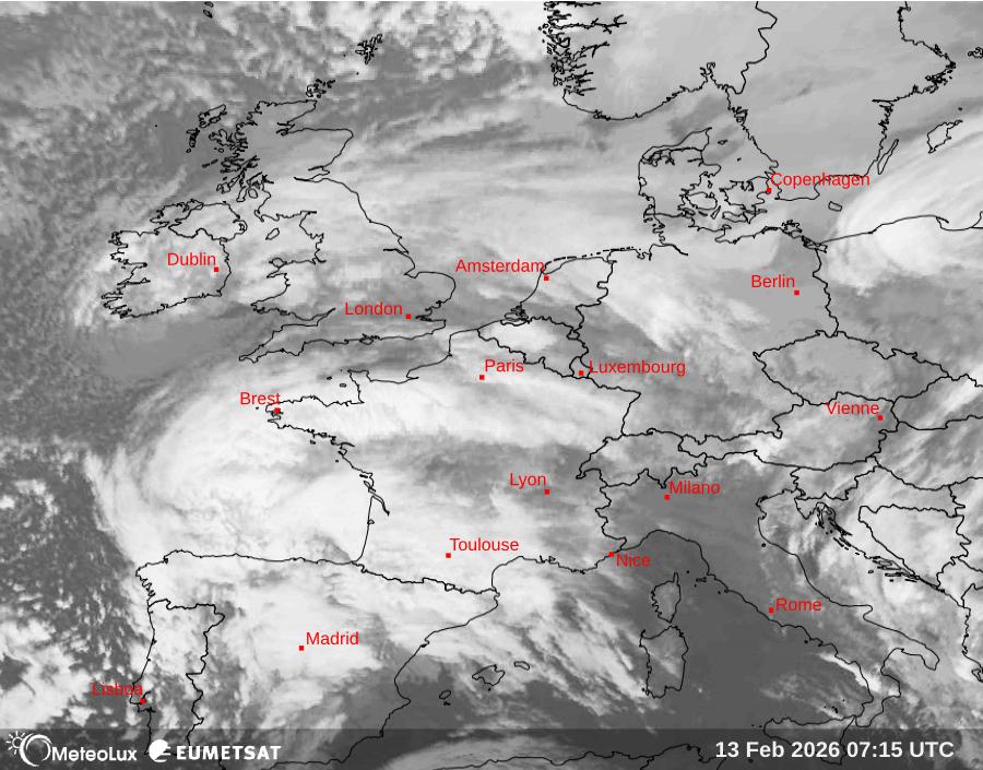 Wiedergabe von Satellitenbildern im Infrarotbereich
