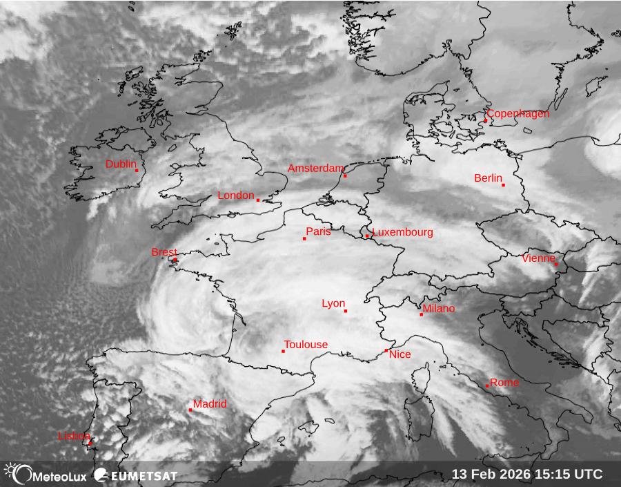 Wiedergabe von Satellitenbildern im Infrarotbereich