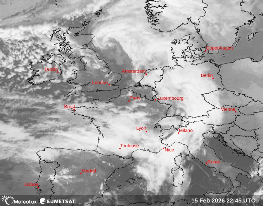Wiedergabe von Satellitenbildern im Infrarotbereich