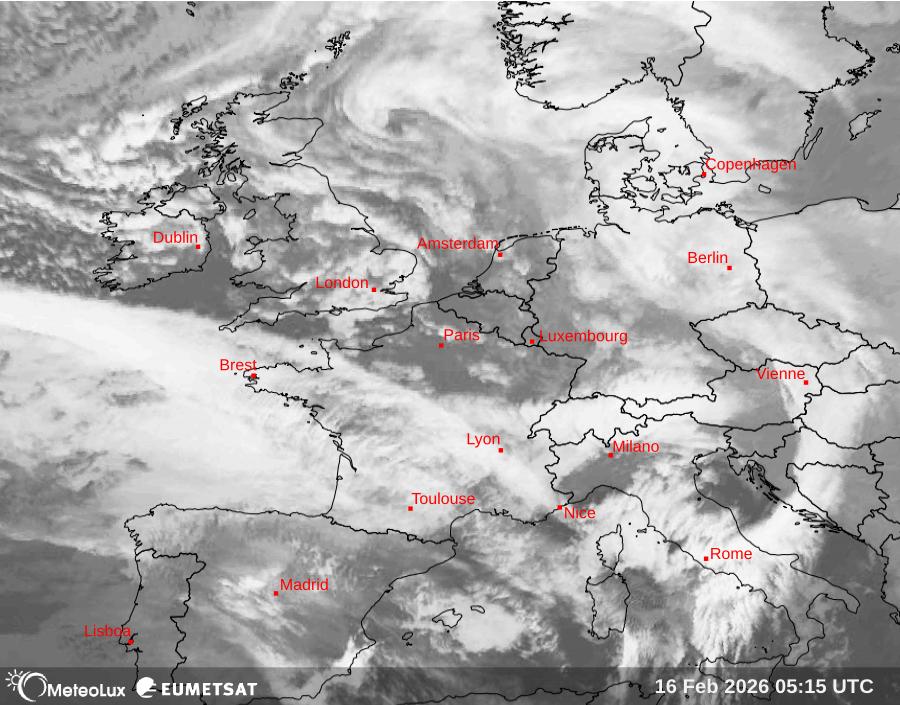Wiedergabe von Satellitenbildern im Infrarotbereich