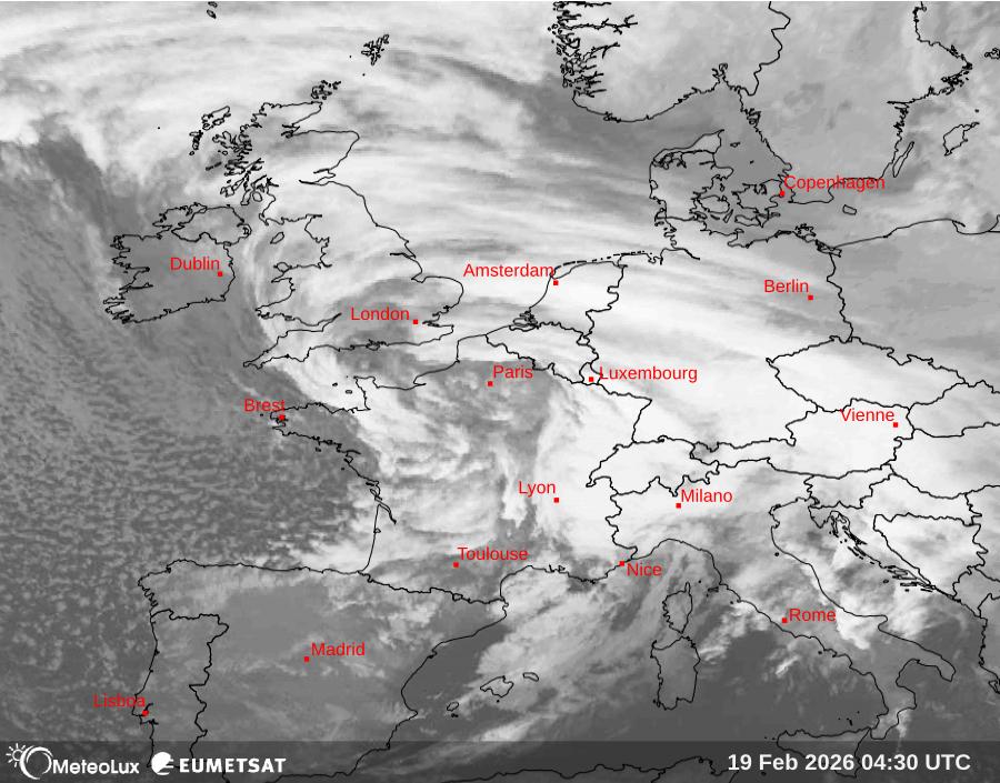Wiedergabe von Satellitenbildern im Infrarotbereich
