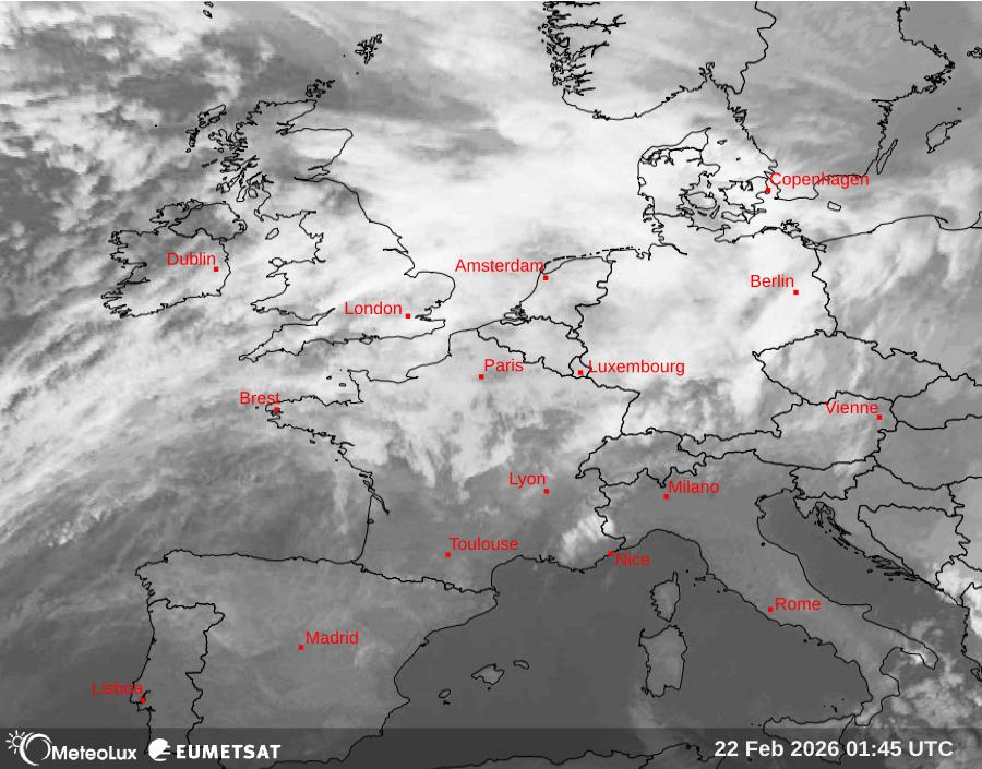 Wiedergabe von Satellitenbildern im Infrarotbereich