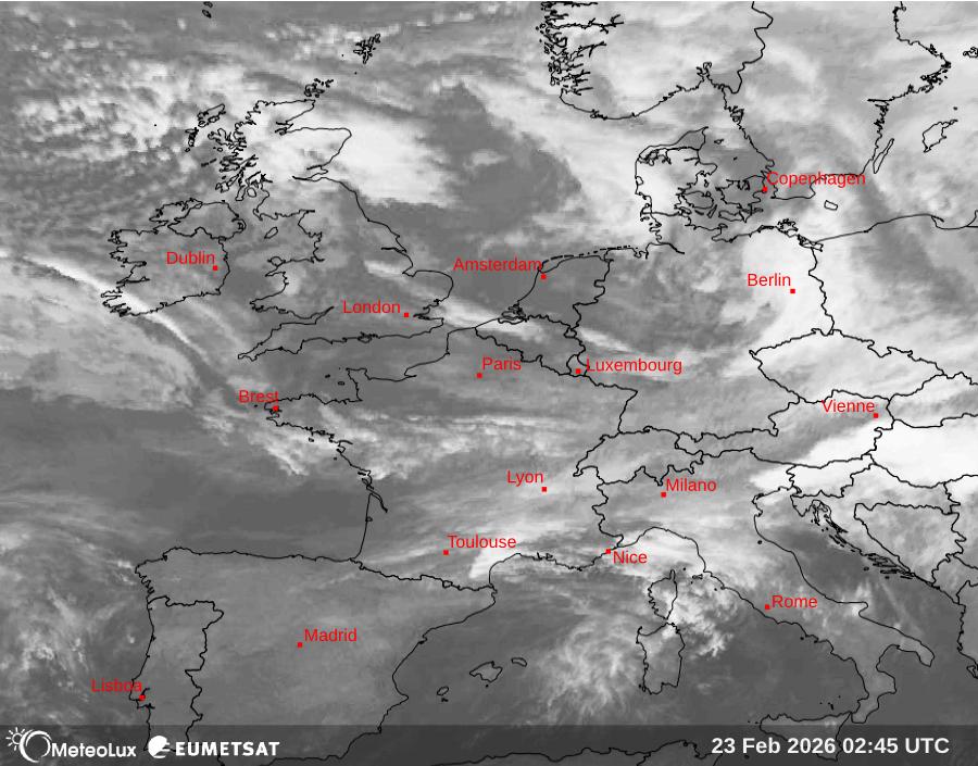 Wiedergabe von Satellitenbildern im Infrarotbereich