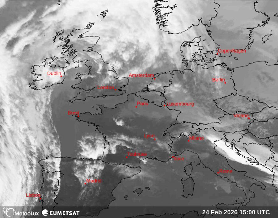 Wiedergabe von Satellitenbildern im Infrarotbereich