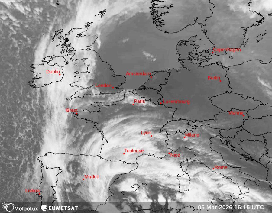 Wiedergabe von Satellitenbildern im Infrarotbereich