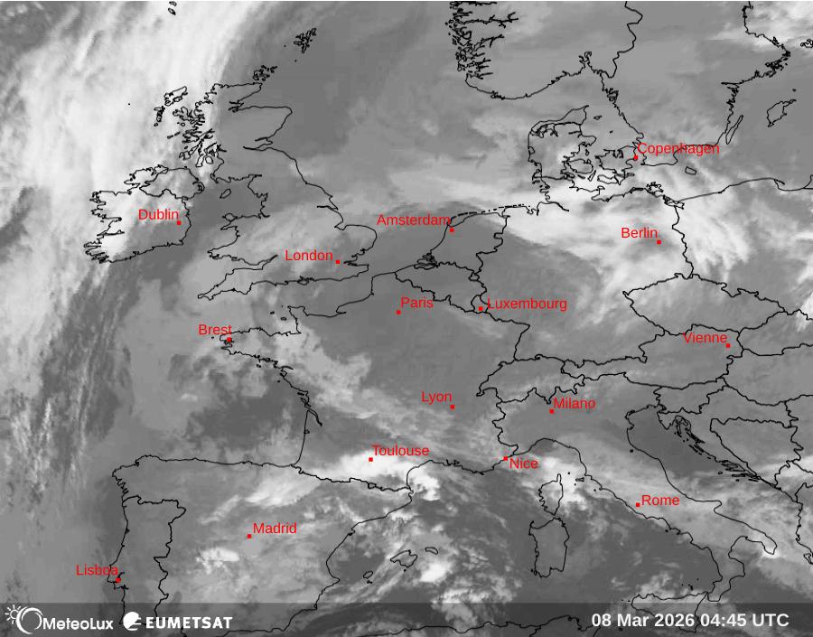 Wiedergabe von Satellitenbildern im Infrarotbereich
