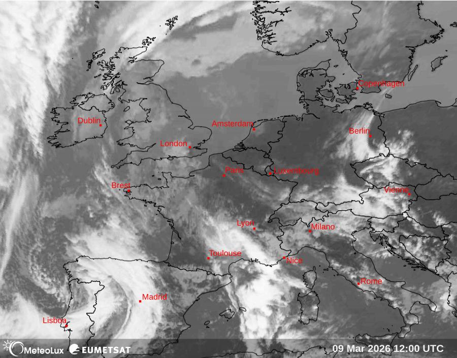 Wiedergabe von Satellitenbildern im Infrarotbereich