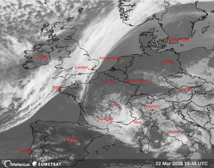 Wiedergabe von Satellitenbildern im Infrarotbereich