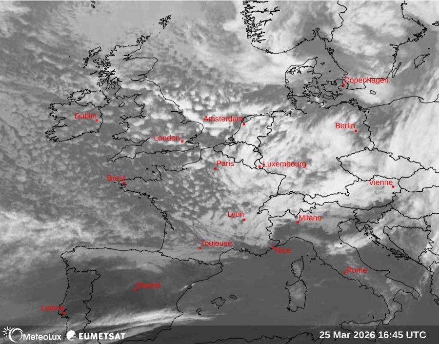 Wiedergabe von Satellitenbildern im Infrarotbereich