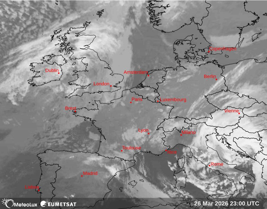 Wiedergabe von Satellitenbildern im Infrarotbereich