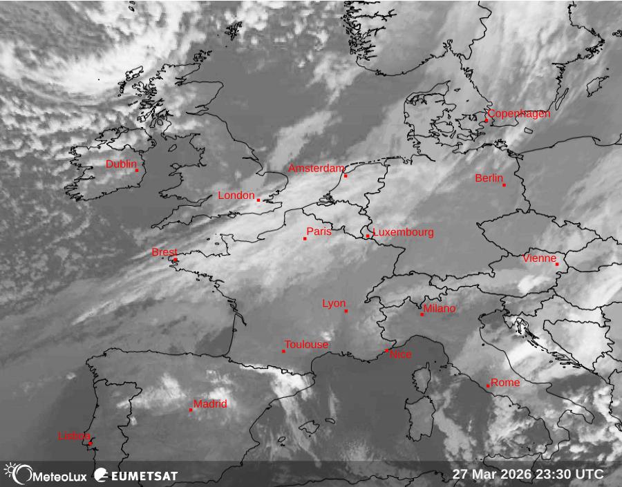 Wiedergabe von Satellitenbildern im Infrarotbereich