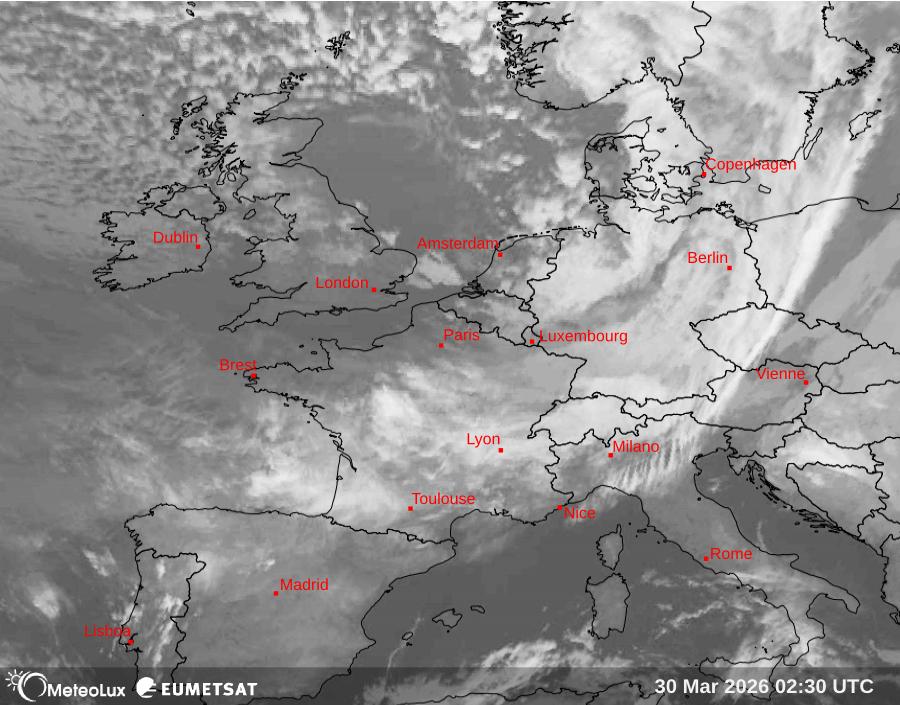Wiedergabe von Satellitenbildern im Infrarotbereich