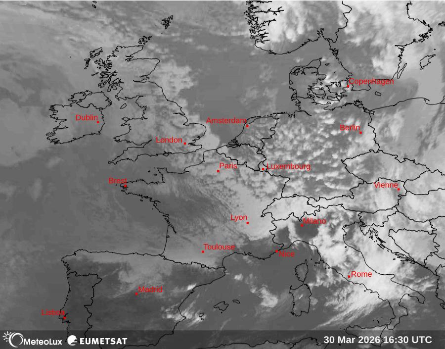 Wiedergabe von Satellitenbildern im Infrarotbereich