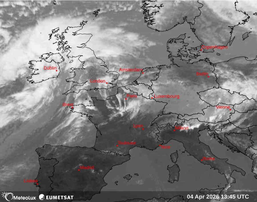Wiedergabe von Satellitenbildern im Infrarotbereich