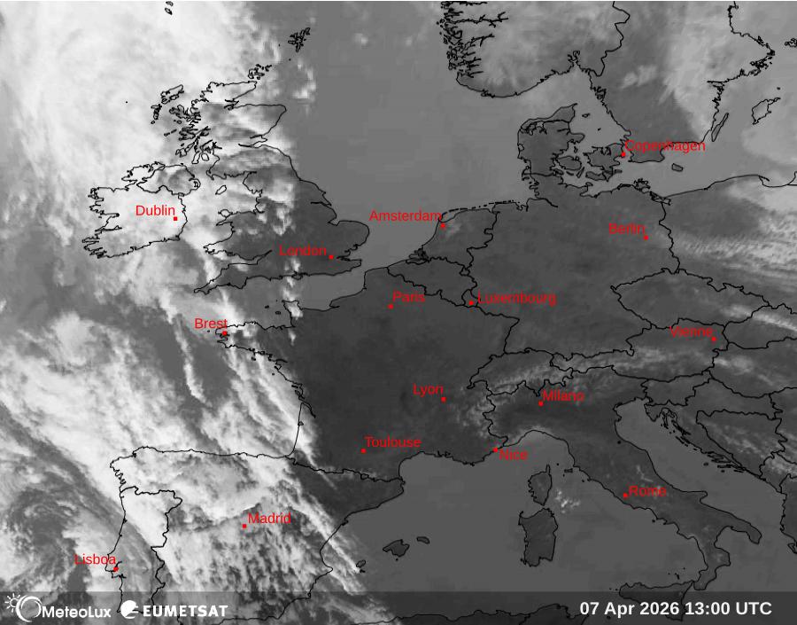Wiedergabe von Satellitenbildern im Infrarotbereich