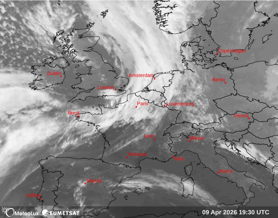 Wiedergabe von Satellitenbildern im Infrarotbereich