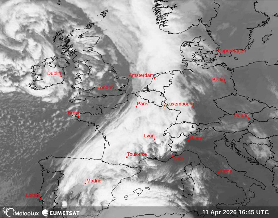 Wiedergabe von Satellitenbildern im Infrarotbereich