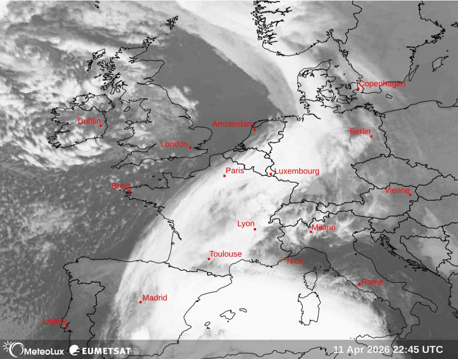 Wiedergabe von Satellitenbildern im Infrarotbereich