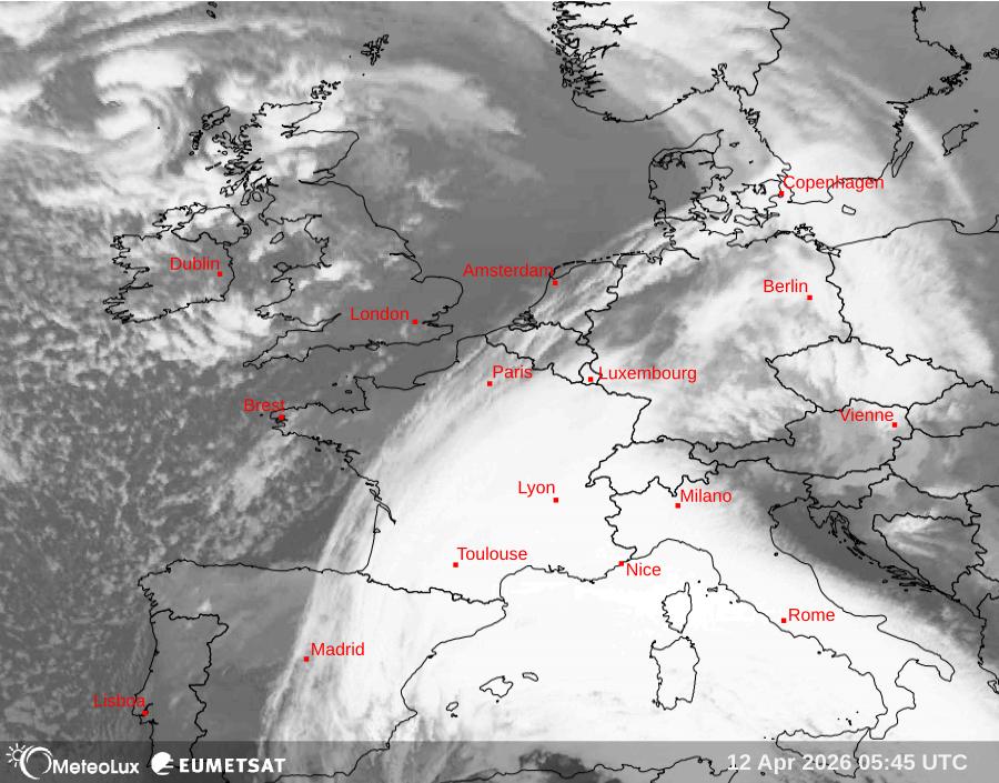 Wiedergabe von Satellitenbildern im Infrarotbereich