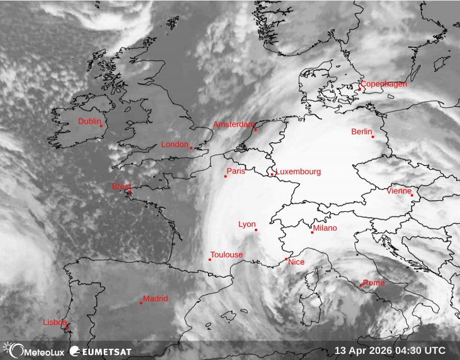 Wiedergabe von Satellitenbildern im Infrarotbereich