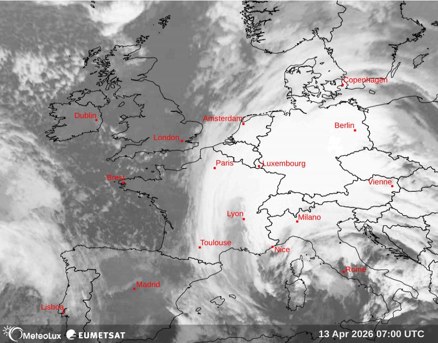 Wiedergabe von Satellitenbildern im Infrarotbereich