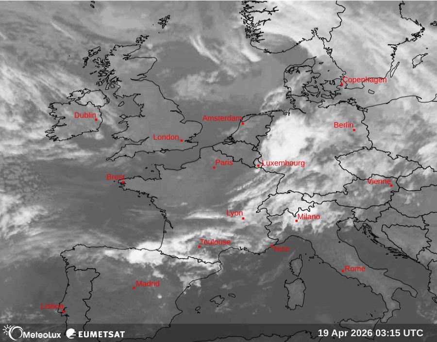 Wiedergabe von Satellitenbildern im Infrarotbereich