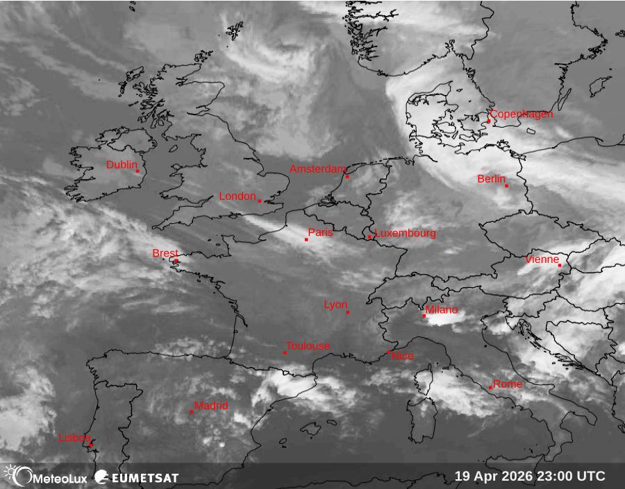 Wiedergabe von Satellitenbildern im Infrarotbereich