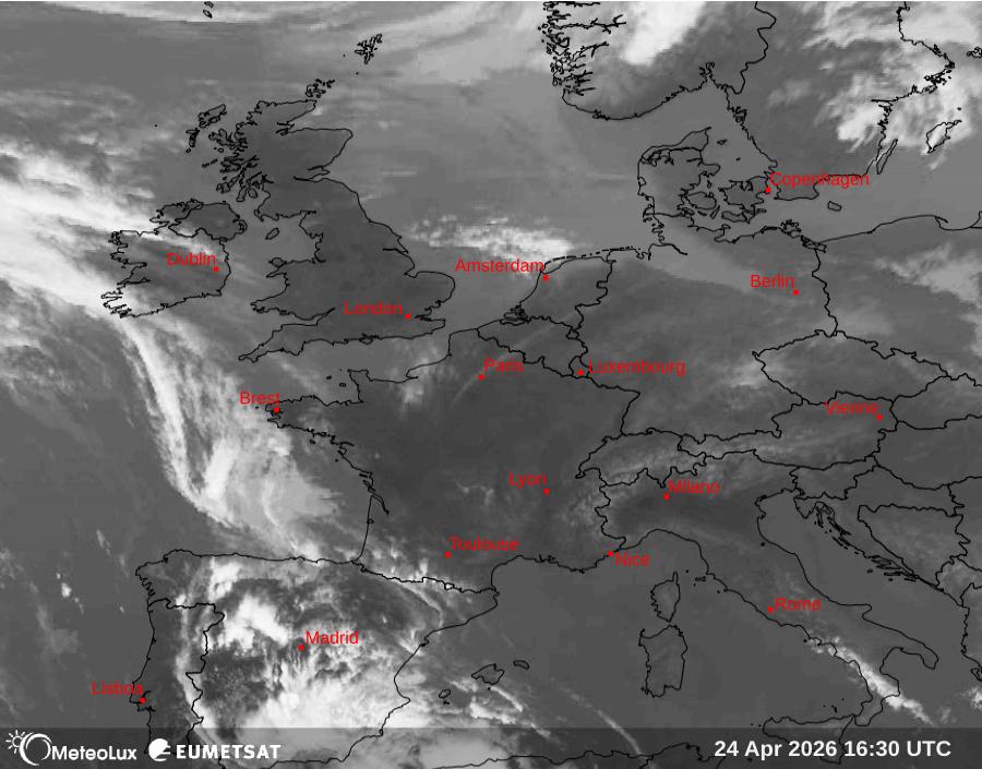 Wiedergabe von Satellitenbildern im Infrarotbereich