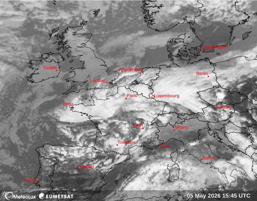Wiedergabe von Satellitenbildern im Infrarotbereich