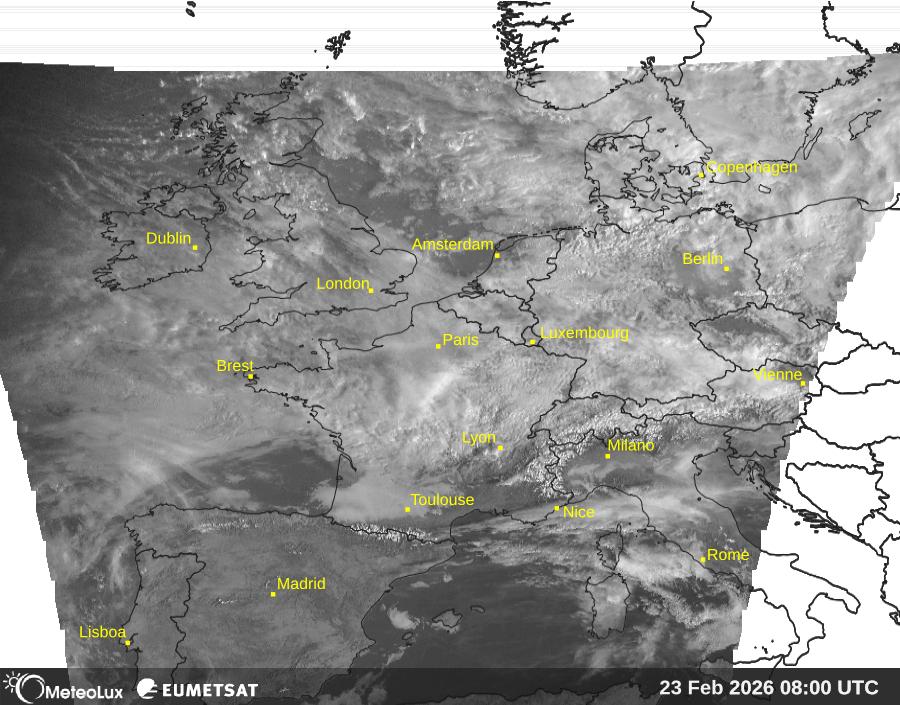 Wiedergabe von visuellen Satellitenbildern