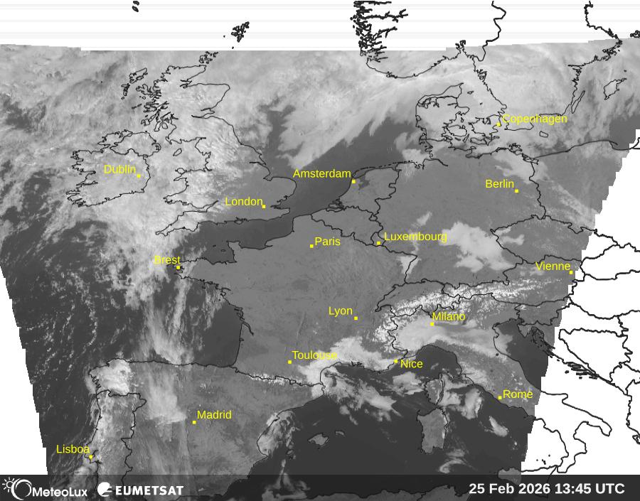 Wiedergabe von visuellen Satellitenbildern