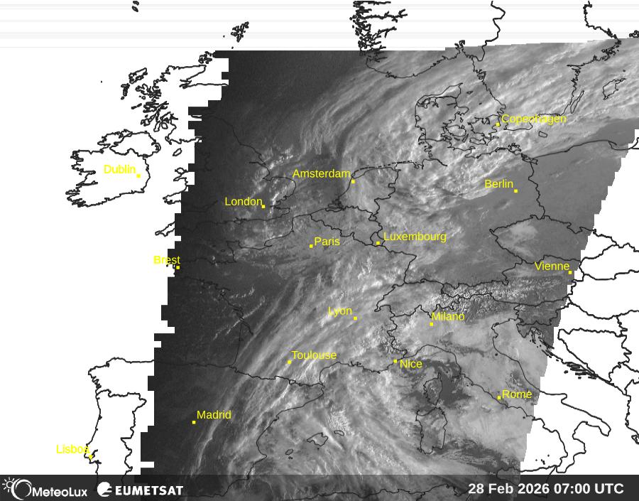 Wiedergabe von visuellen Satellitenbildern