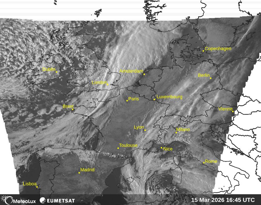 Wiedergabe von visuellen Satellitenbildern